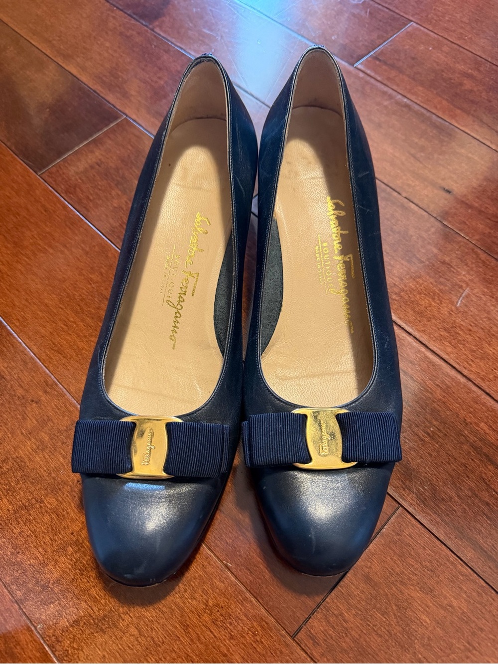 Salvatore Ferragamo Navy Bow Leather Flats with Gold Hardware